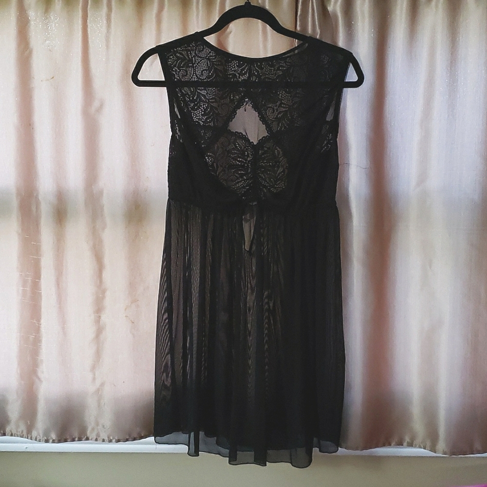 NWT La Vie En Rose Lingerie Size XL